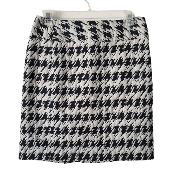 Ann Taylor Petite Houndstooth Print Mini Pencil Skirt Black/White 4P - Picture 1 of 10